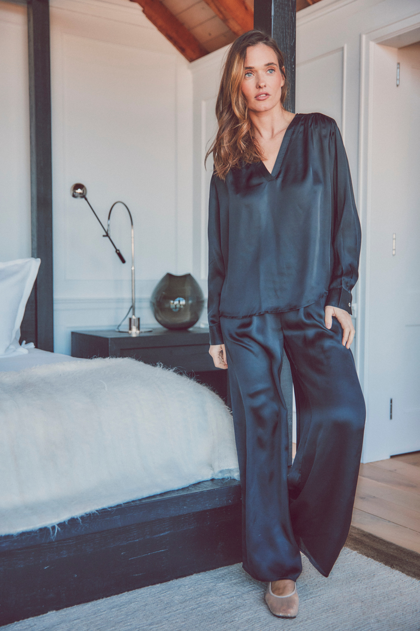 Lulu Wide-Leg Pant