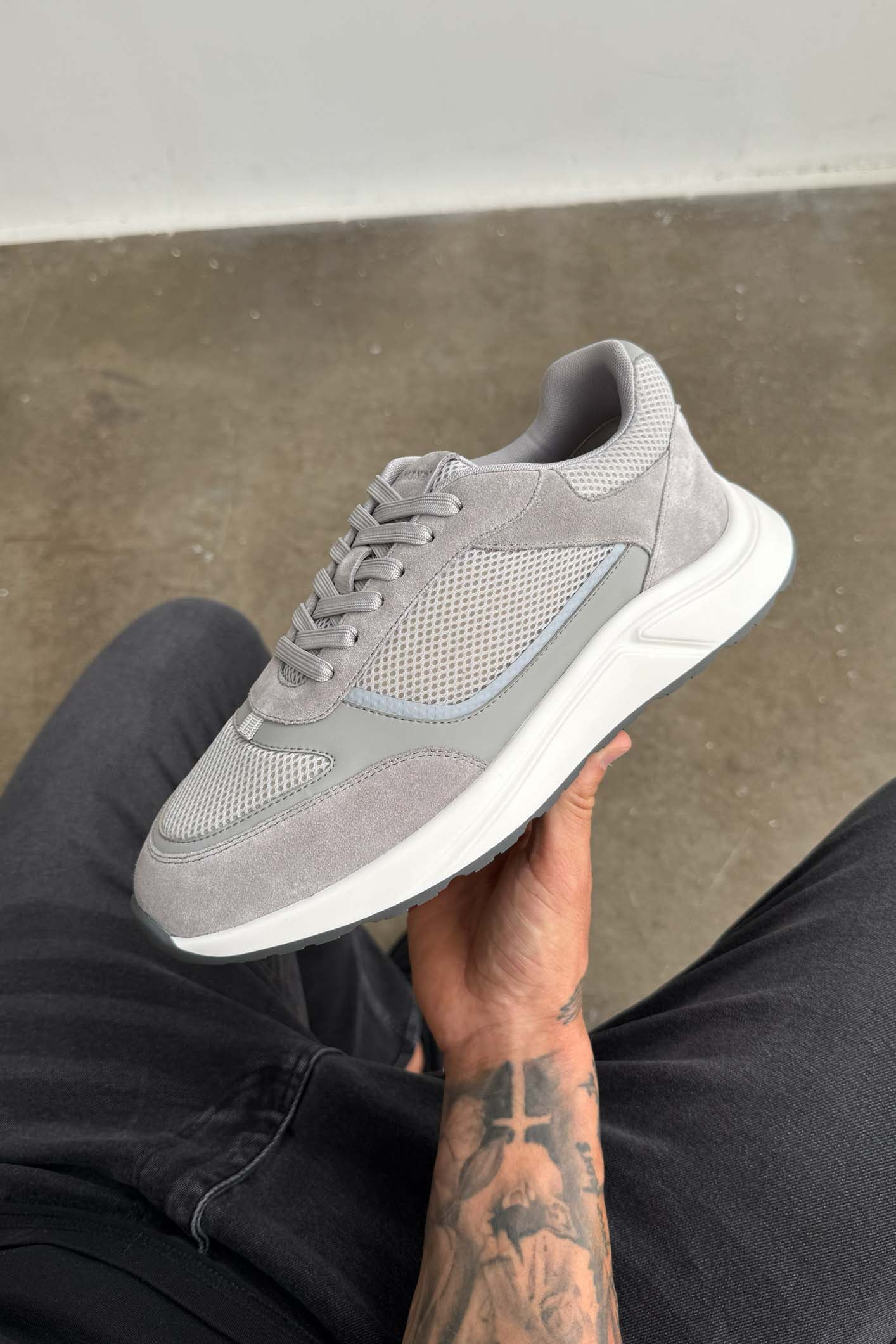 SOHO RUNNER - GREY